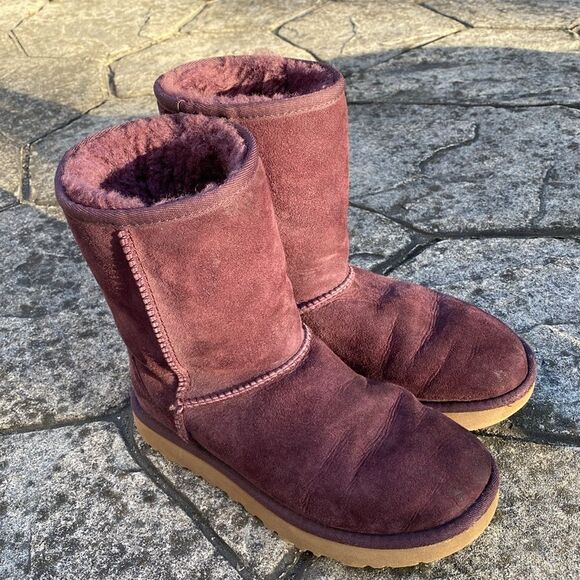 Womens UGG Classic Short Uggs in Purple Plum Size 5 - Picture 13 of 13